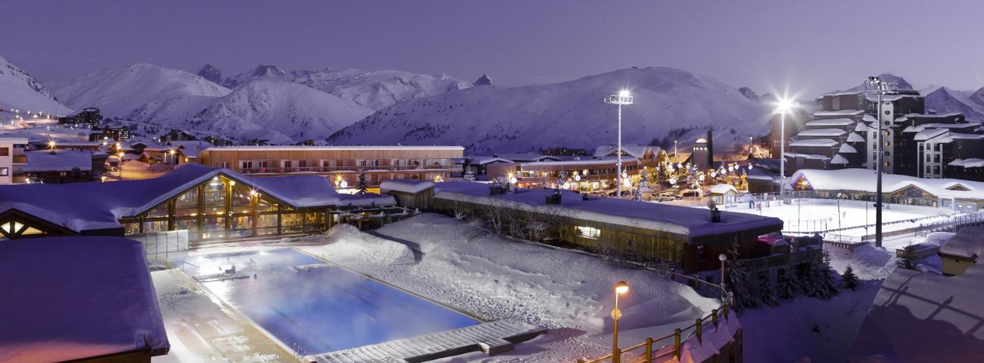 Chalet Alpe D'Huez 1850-Sea And Mountain Pleasure Avec 2 Appartements- 1 Appartement 3 Chambres 8 Couchages - 3 Salles D'Eau Et 1 Appartement 5 Chambres 12 Couchages 5 Salles D'Eau - Jacuzzi Et Sauna -Pieds Des Pistes Et Centre Luaran gambar