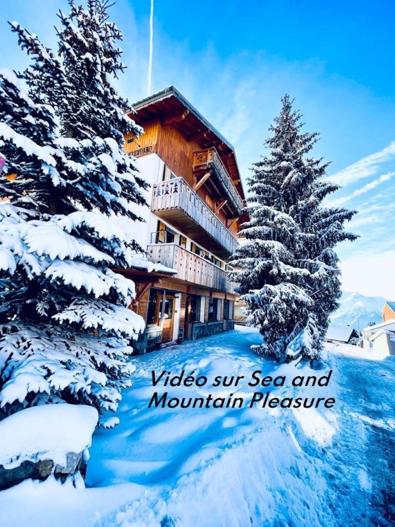 Chalet Alpe D'Huez 1850-Sea And Mountain Pleasure Avec 2 Appartements- 1 Appartement 3 Chambres 8 Couchages - 3 Salles D'Eau Et 1 Appartement 5 Chambres 12 Couchages 5 Salles D'Eau - Jacuzzi Et Sauna -Pieds Des Pistes Et Centre Luaran gambar