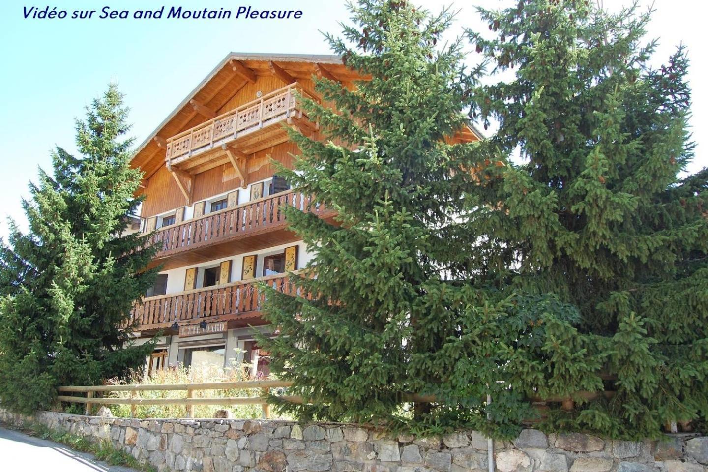 Chalet Alpe D'Huez 1850-Sea And Mountain Pleasure Avec 2 Appartements- 1 Appartement 3 Chambres 8 Couchages - 3 Salles D'Eau Et 1 Appartement 5 Chambres 12 Couchages 5 Salles D'Eau - Jacuzzi Et Sauna -Pieds Des Pistes Et Centre Luaran gambar