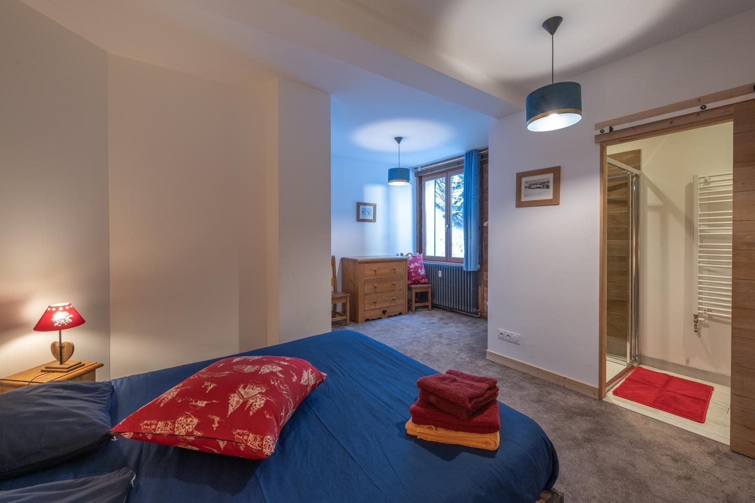 Chalet Alpe D'Huez 1850-Sea And Mountain Pleasure Avec 2 Appartements- 1 Appartement 3 Chambres 8 Couchages - 3 Salles D'Eau Et 1 Appartement 5 Chambres 12 Couchages 5 Salles D'Eau - Jacuzzi Et Sauna -Pieds Des Pistes Et Centre Luaran gambar