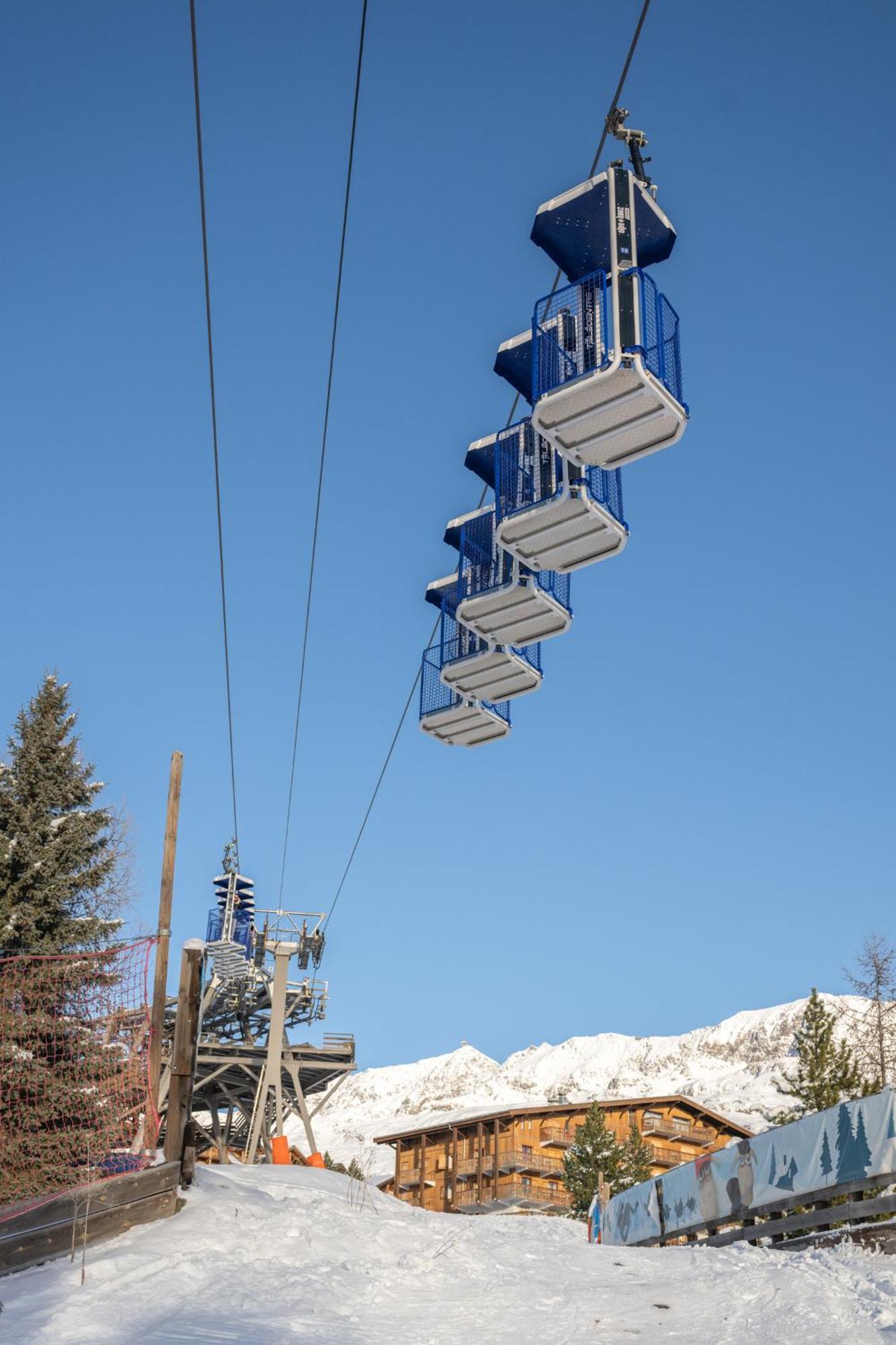 Chalet Alpe D'Huez 1850-Sea And Mountain Pleasure Avec 2 Appartements- 1 Appartement 3 Chambres 8 Couchages - 3 Salles D'Eau Et 1 Appartement 5 Chambres 12 Couchages 5 Salles D'Eau - Jacuzzi Et Sauna -Pieds Des Pistes Et Centre Luaran gambar