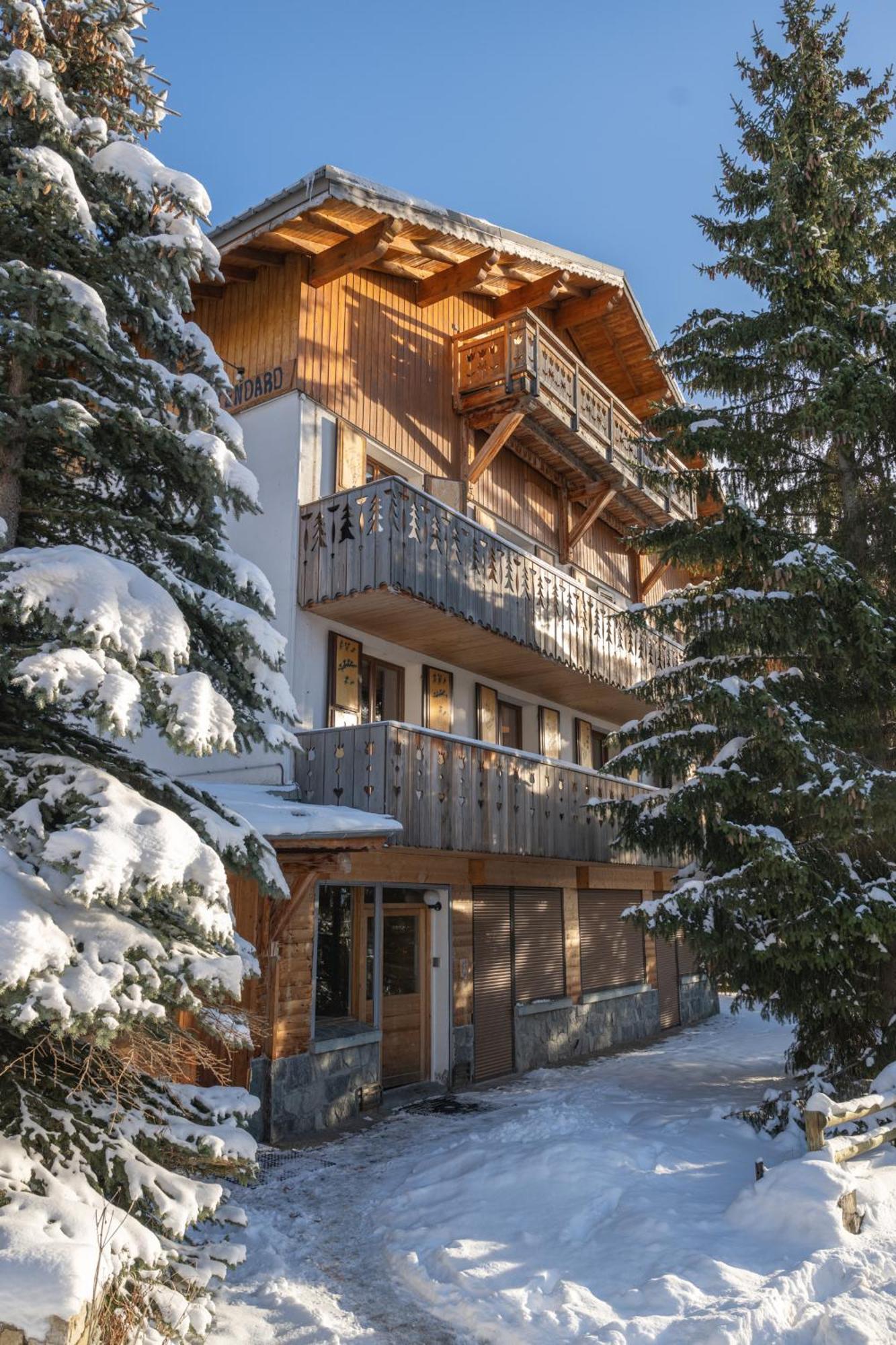 Chalet Alpe D'Huez 1850-Sea And Mountain Pleasure Avec 2 Appartements- 1 Appartement 3 Chambres 8 Couchages - 3 Salles D'Eau Et 1 Appartement 5 Chambres 12 Couchages 5 Salles D'Eau - Jacuzzi Et Sauna -Pieds Des Pistes Et Centre Luaran gambar