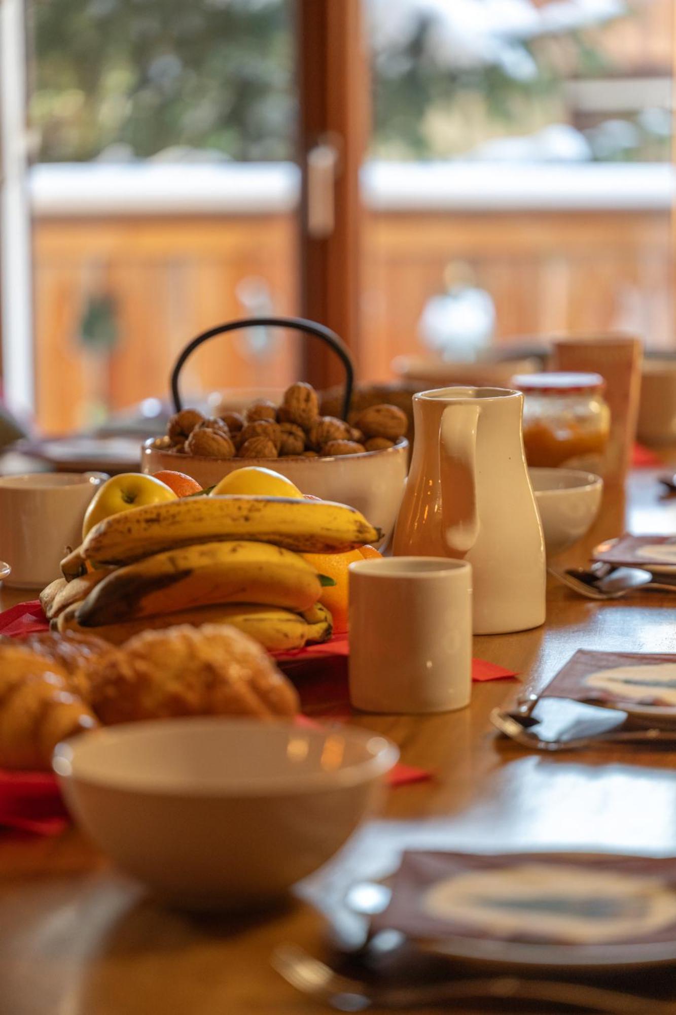 Chalet Alpe D'Huez 1850-Sea And Mountain Pleasure Avec 2 Appartements- 1 Appartement 3 Chambres 8 Couchages - 3 Salles D'Eau Et 1 Appartement 5 Chambres 12 Couchages 5 Salles D'Eau - Jacuzzi Et Sauna -Pieds Des Pistes Et Centre Luaran gambar