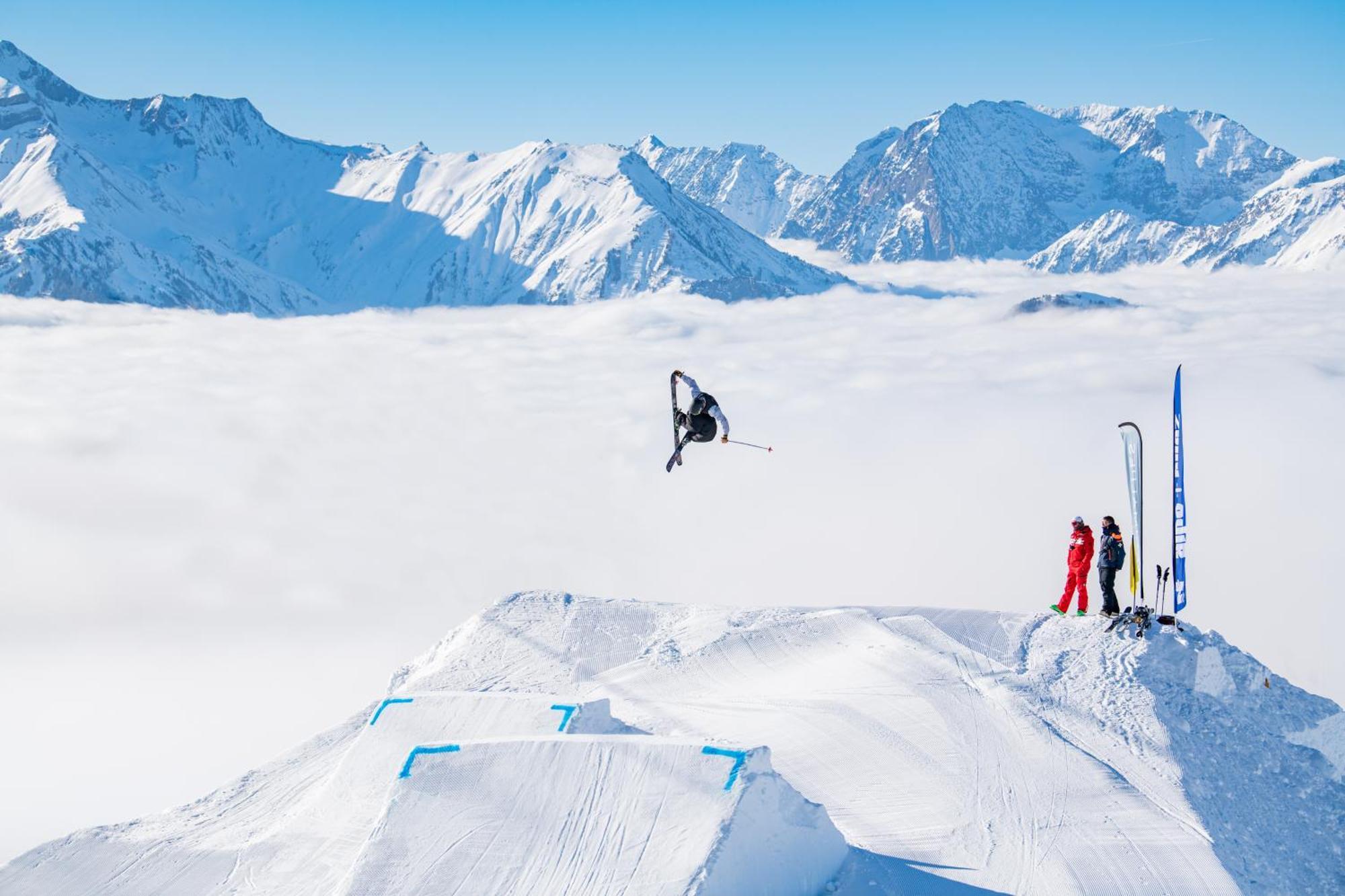 Chalet Alpe D'Huez 1850-Sea And Mountain Pleasure Avec 2 Appartements- 1 Appartement 3 Chambres 8 Couchages - 3 Salles D'Eau Et 1 Appartement 5 Chambres 12 Couchages 5 Salles D'Eau - Jacuzzi Et Sauna -Pieds Des Pistes Et Centre Luaran gambar